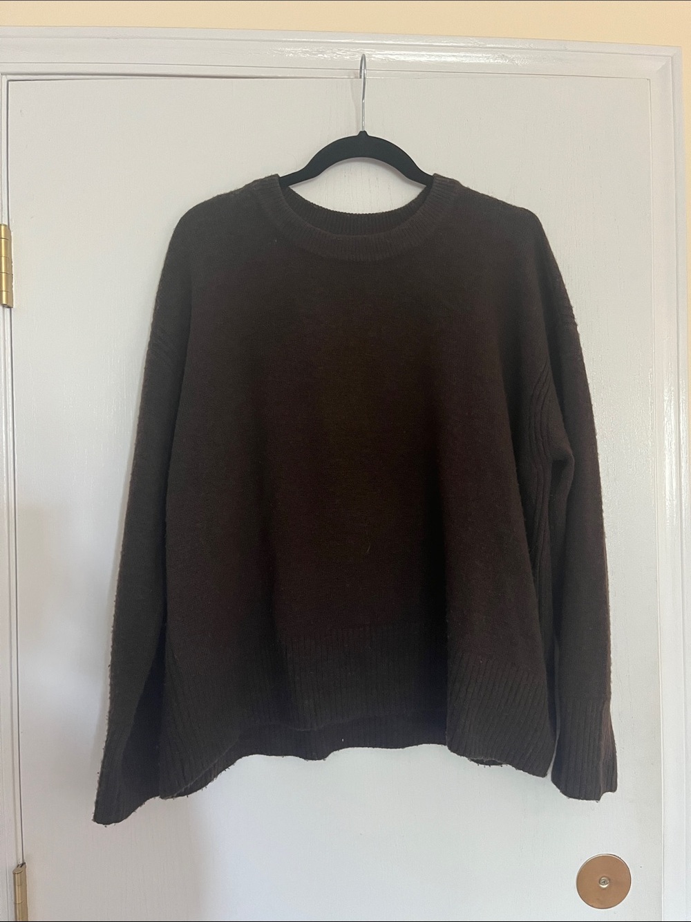 Vince Camuto crew neck sweater size L